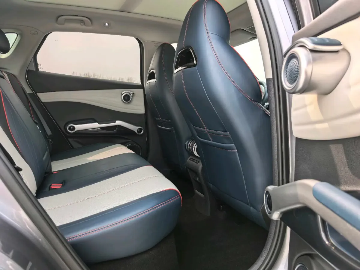 2022 Roewe RX5 MAX 1.5T 181HP L4 6AT,autocango,china used car exporter,china ev exporter,chinese used car exporter,chinese used ev exporter