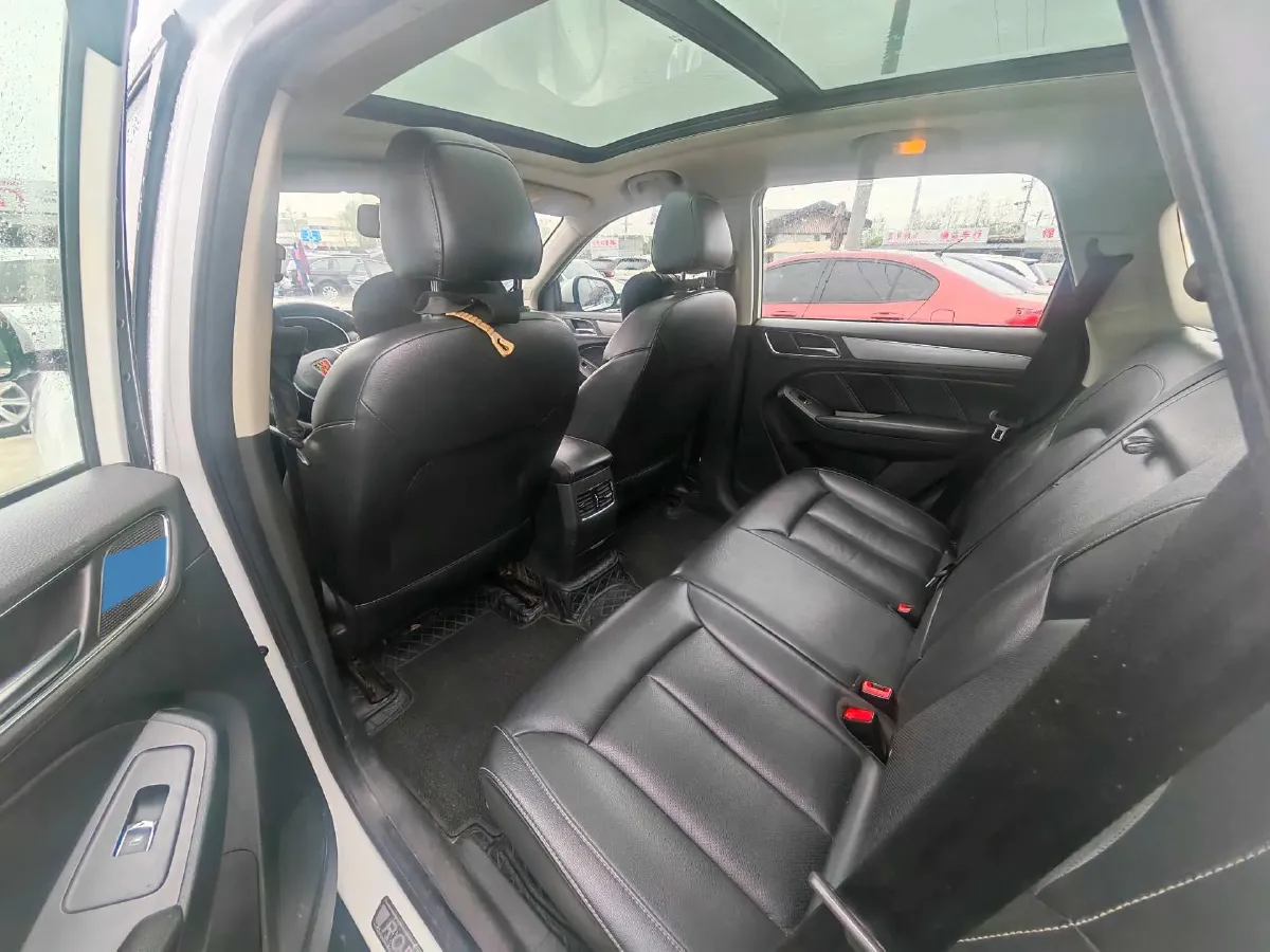 2018 Roewe RX5 1.5T 169HP L4 6MT,autocango,china used car exporter,china ev exporter,chinese used car exporter,chinese used ev exporter