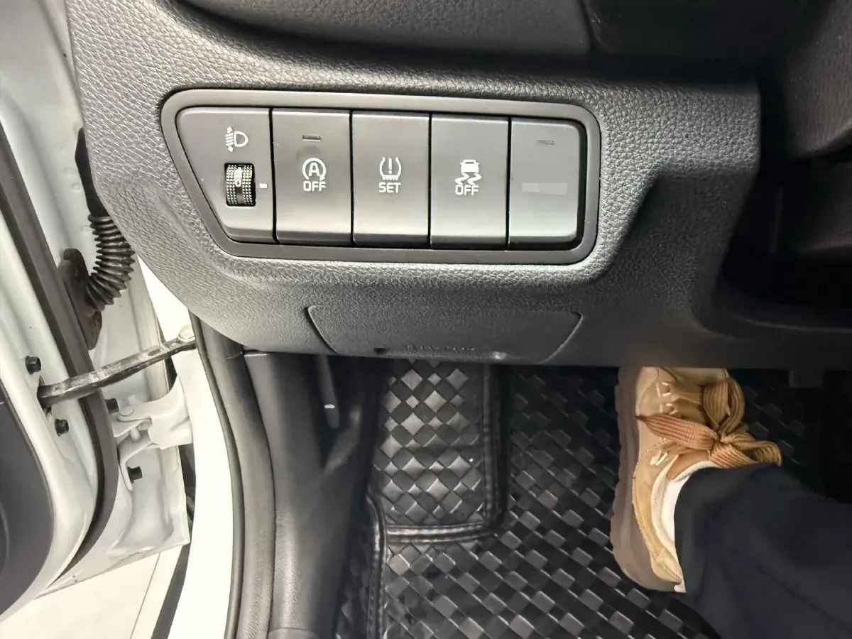 2023 Kia Seltos 1.5L 115HP L4 CVT,autocango,china used car exporter,china ev exporter,chinese used car exporter,chinese used ev exporter