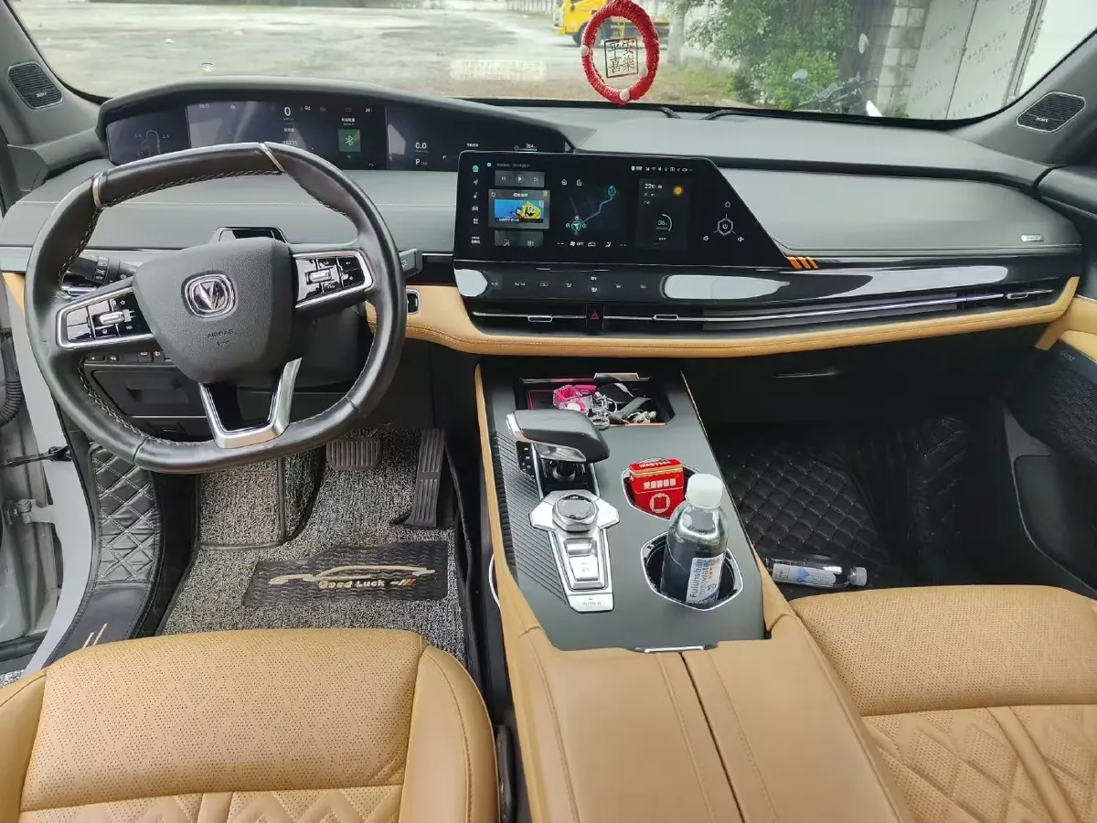 2021 ChangAn UNI-K 2.0T 233HP L4 8AT,autocango,china used car exporter,china ev exporter,chinese used car exporter,chinese used ev exporter