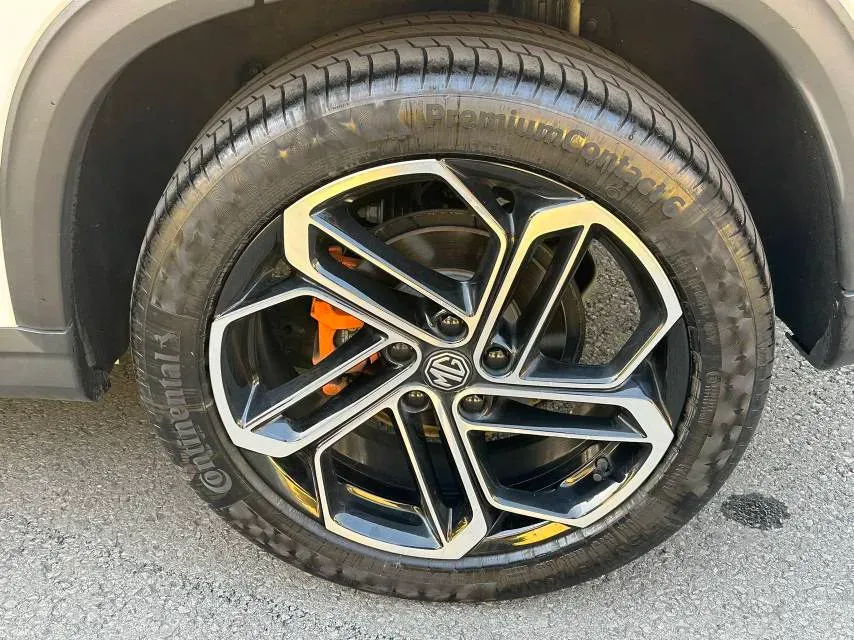 2022 MG ONE 1.5T 181HP L4 CVT,autocango,china used car exporter,china ev exporter,chinese used car exporter,chinese used ev exporter