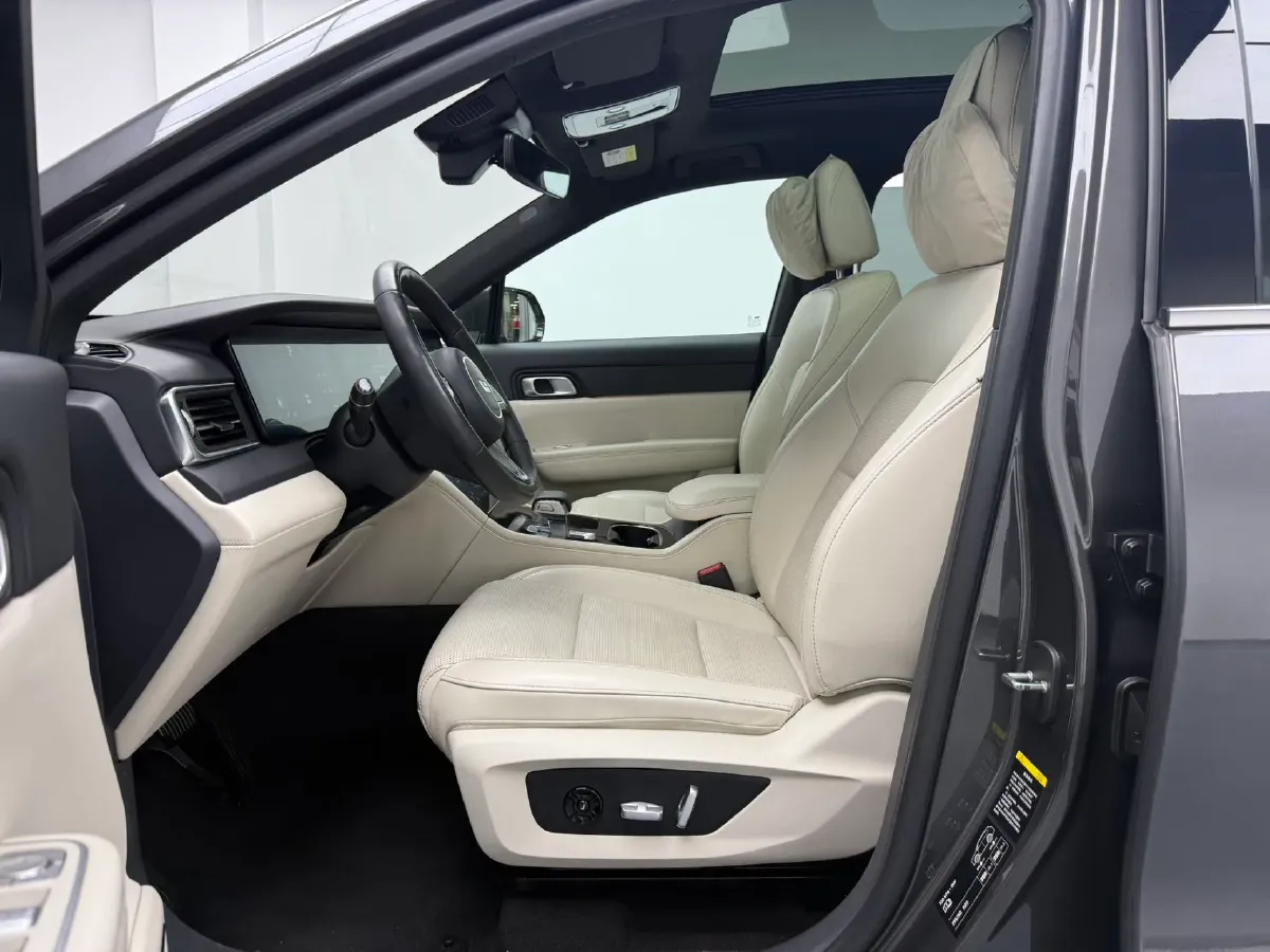 2021 Li ONE Range Extended 131HP REEV 40.5KWH,autocango,china used car exporter,china ev exporter,chinese used car exporter,chinese used ev exporter