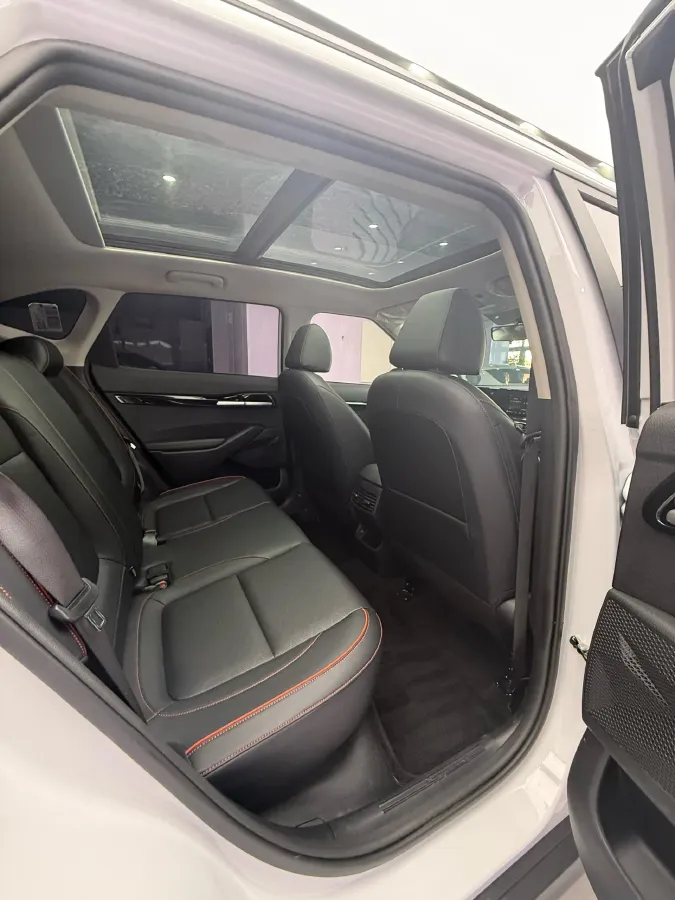 2023 Kia Seltos 1.5L 115HP L4 CVT,autocango,china used car exporter,china ev exporter,chinese used car exporter,chinese used ev exporter