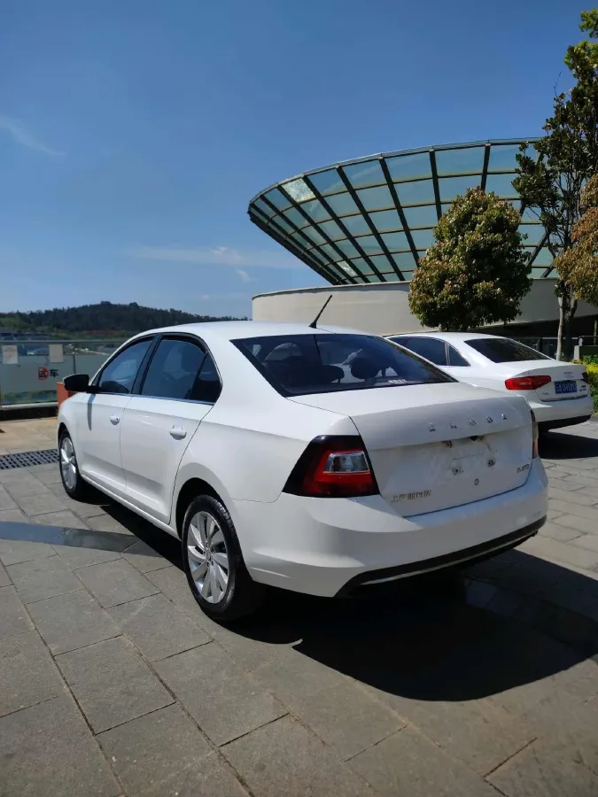 2019 SWM G01 1.5T 156HP L4 6AT,autocango,china used car exporter,china ev exporter,chinese used car exporter,chinese used ev exporter