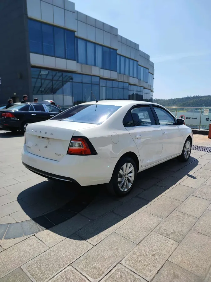 2019 SWM G01 1.5T 156HP L4 6AT,autocango,china used car exporter,china ev exporter,chinese used car exporter,chinese used ev exporter