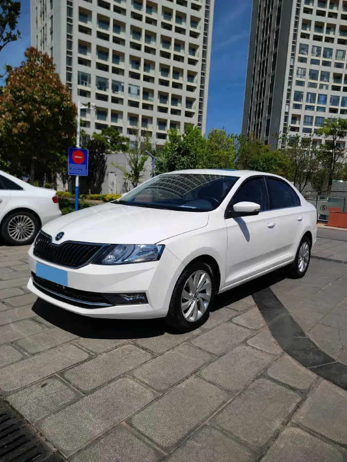 2019 SWM G01 1.5T 156HP L4 6AT,autocango,china used car exporter,china ev exporter,chinese used car exporter,chinese used ev exporter
