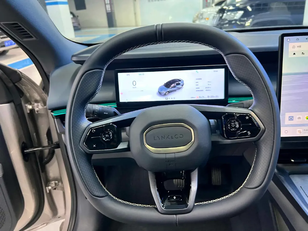 2024 LYNK&CO 01 2.0T 254HP L4 8AT,autocango,china used car exporter,china ev exporter,chinese used car exporter,chinese used ev exporter