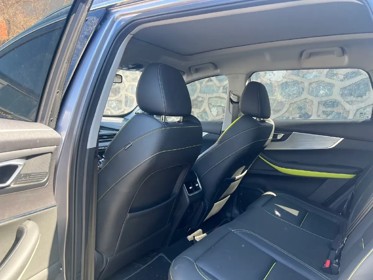 2022 Chery Tiggo 7 Plus 1.5T 156HP L4 CVT,autocango,china used car exporter,china ev exporter,chinese used car exporter,chinese used ev exporter