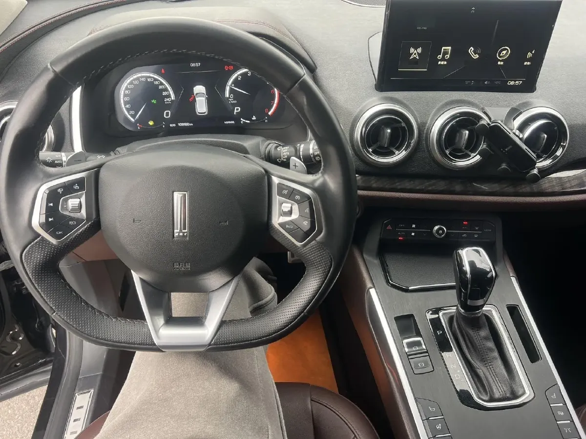 2017 WEY VV5 2.0T 197HP L4 7DCT,autocango,china used car exporter,china ev exporter,chinese used car exporter,chinese used ev exporter