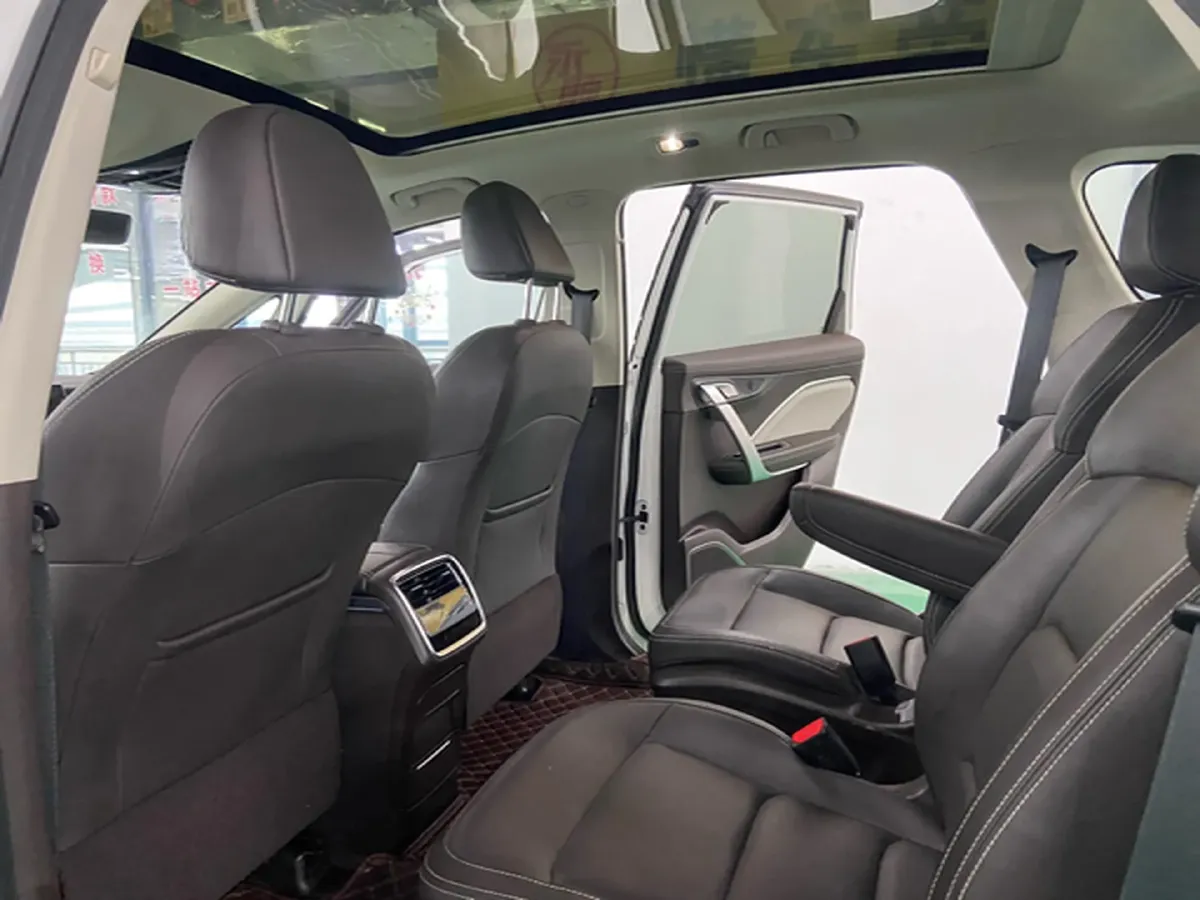 2021 Geely JiaJi 1.8T 184HP L4 7DCT,autocango,china used car exporter,china ev exporter,chinese used car exporter,chinese used ev exporter