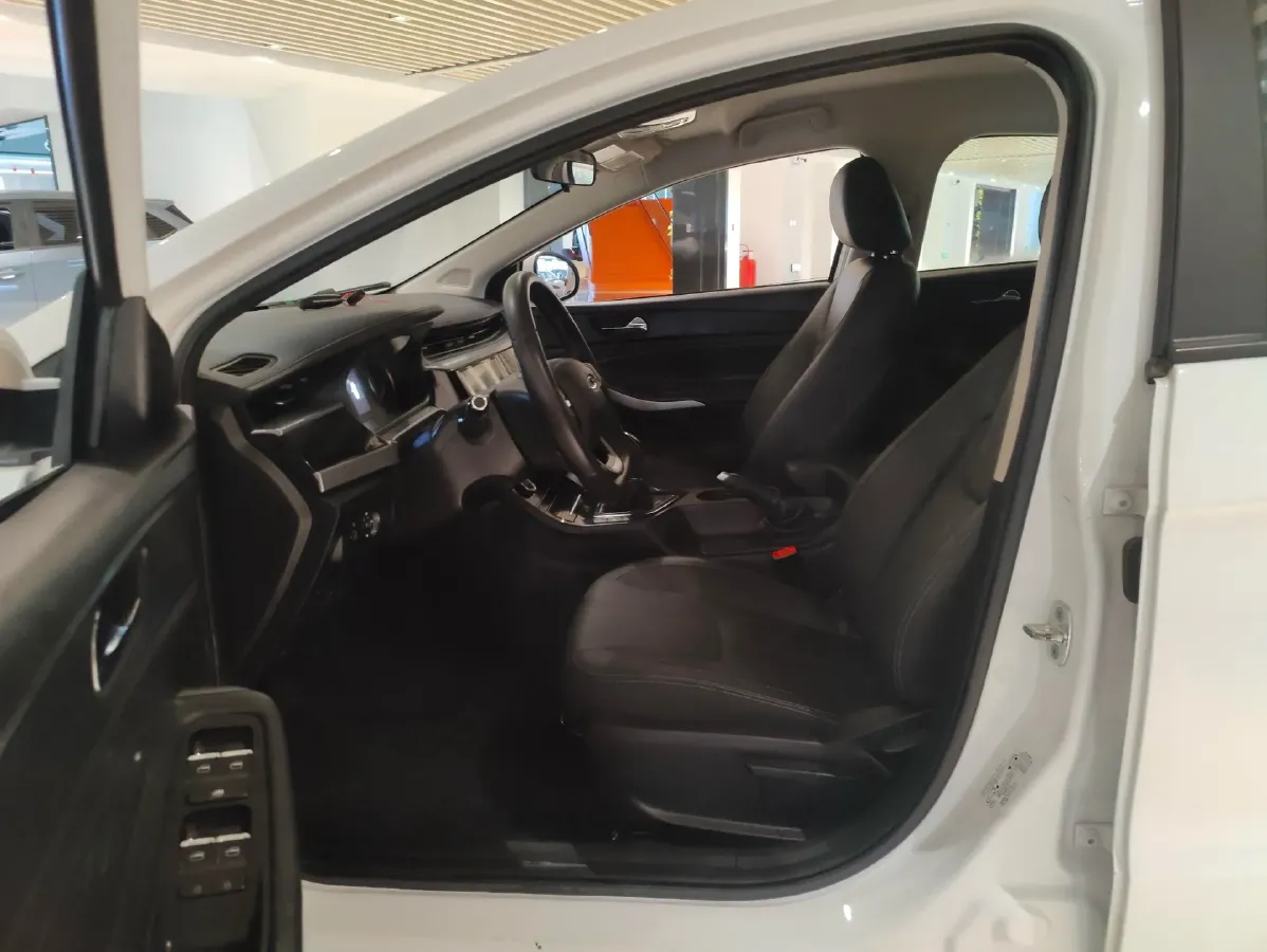 2021 Chery Arrizo 5 1.5L 116HP L4 5MT,autocango,china used car exporter,china ev exporter,chinese used car exporter,chinese used ev exporter