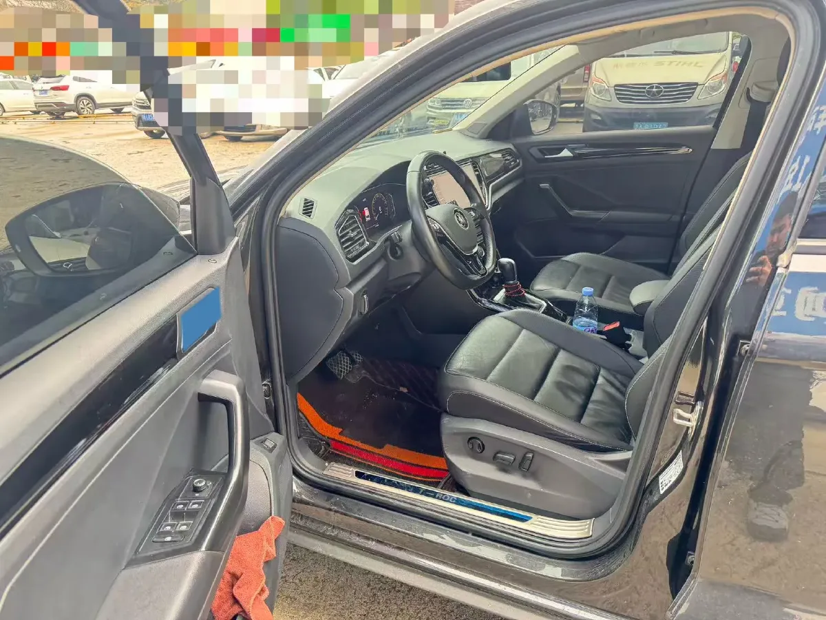 2021 Volkswagen T-Roc 1.4T 150HP L4 7DCT,autocango,china used car exporter,china ev exporter,chinese used car exporter,chinese used ev exporter