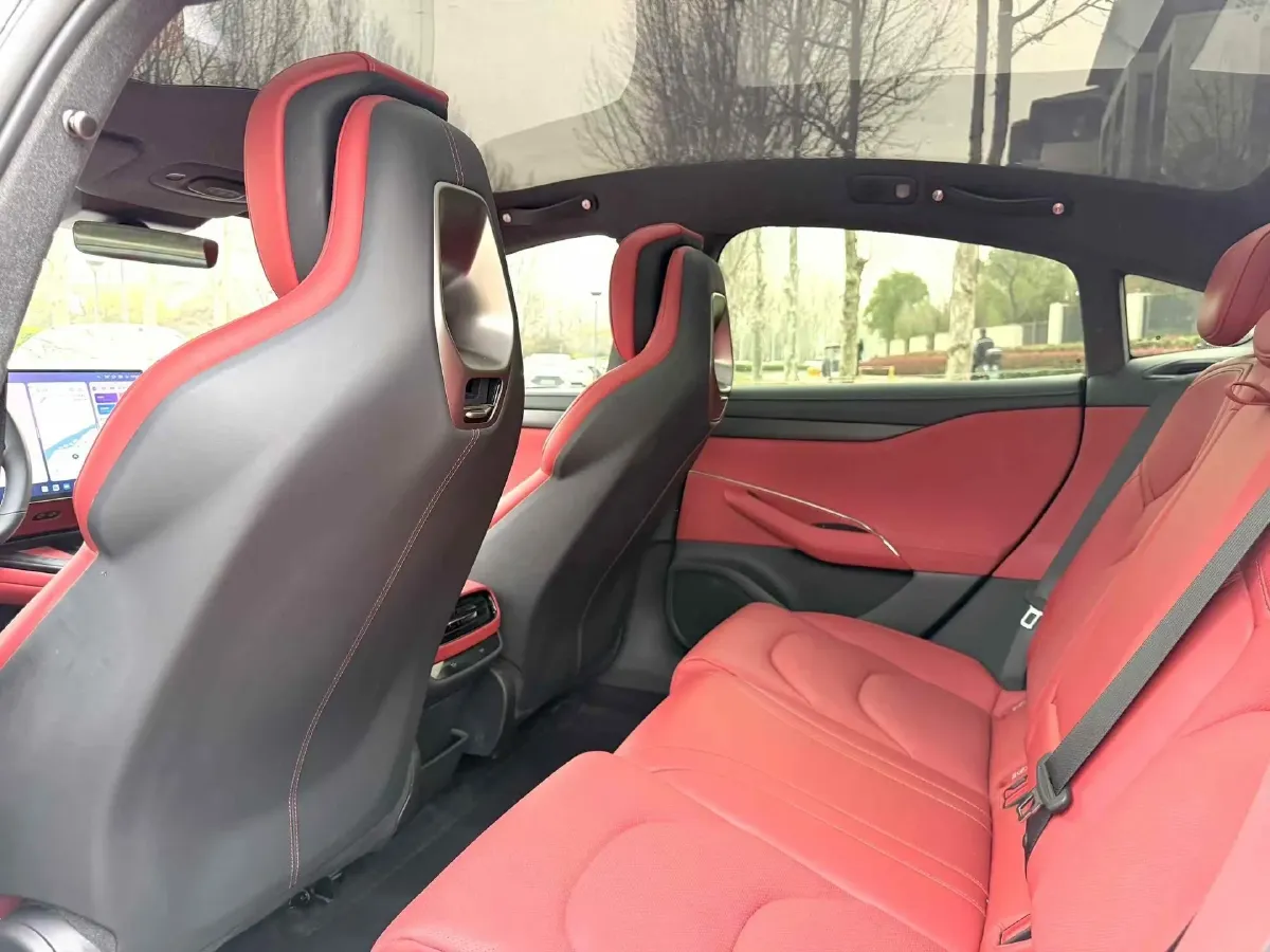 2024 MI SU7 BEV 73.6KWH,autocango,china used car exporter,china ev exporter,chinese used car exporter,chinese used ev exporter