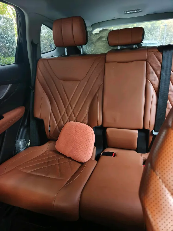 2021 Chery Tiggo 8 Plus 1.6T 197HP L4 7DCT,autocango,china used car exporter,china ev exporter,chinese used car exporter,chinese used ev exporter