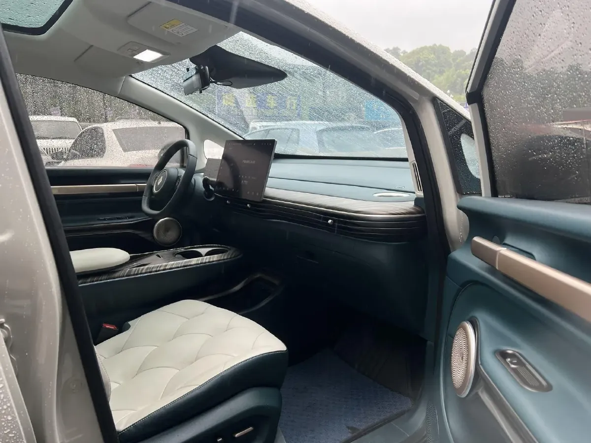 2023 BaoJun Cloud BEV 50.6KWH,autocango,china used car exporter,china ev exporter,chinese used car exporter,chinese used ev exporter
