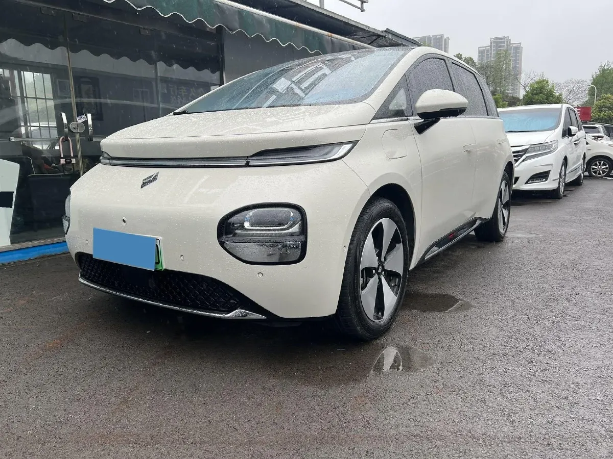 2023 BaoJun Cloud BEV 50.6KWH,autocango,china used car exporter,china ev exporter,chinese used car exporter,chinese used ev exporter