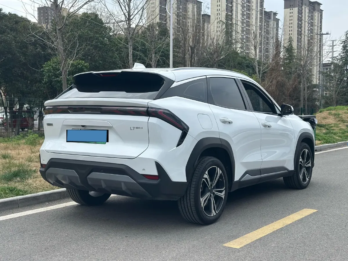2025 Geely Galaxy L7 1.5L 112HP L4 1DHT PHEV 18.4KWH,autocango,china used car exporter,china ev exporter,chinese used car exporter,chinese used ev exporter