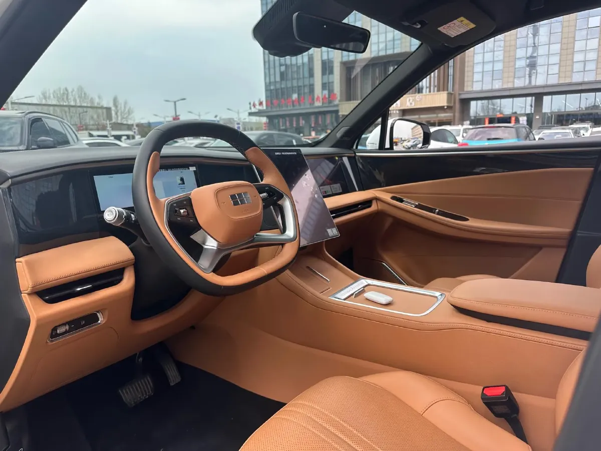 2025 Geely Galaxy L7 1.5L 112HP L4 1DHT PHEV 18.4KWH,autocango,china used car exporter,china ev exporter,chinese used car exporter,chinese used ev exporter