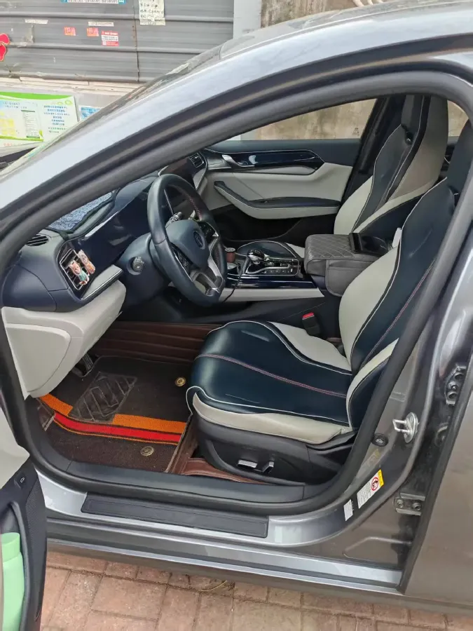 2021 MAXUS G50 1.5T 169HP L4 7DCT,autocango,china used car exporter,china ev exporter,chinese used car exporter,chinese used ev exporter