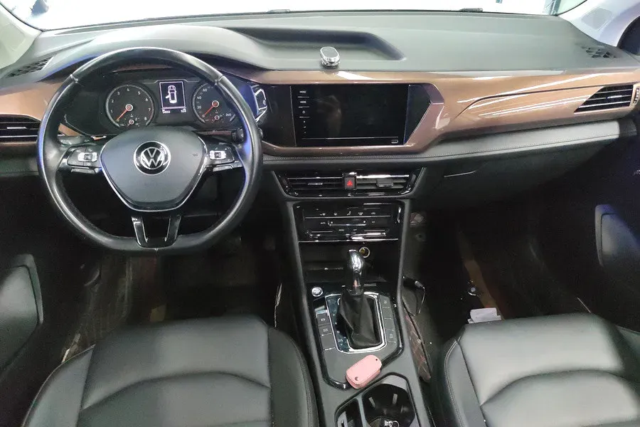 2021 Volkswagen Tharu 1.4T 150HP L4 7DCT,autocango,china used car exporter,china ev exporter,chinese used car exporter,chinese used ev exporter