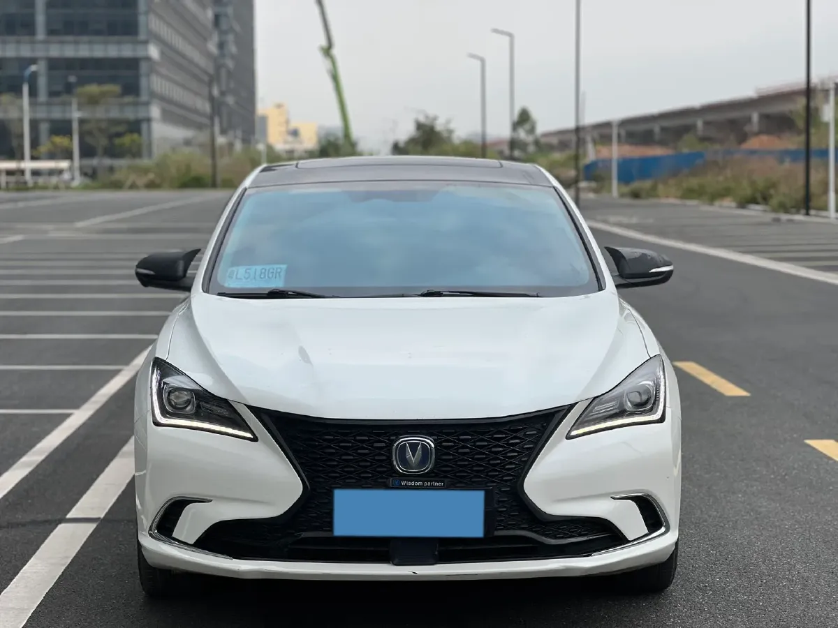 2019 ChangAn Eado 1.4T 158HP L4 7DCT,autocango,china used car exporter,china ev exporter,chinese used car exporter,chinese used ev exporter
