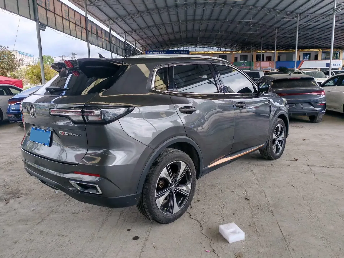 2022 ChangAn CS55 Plus 1.5T 180HP L4 7DCT,autocango,china used car exporter,china ev exporter,chinese used car exporter,chinese used ev exporter