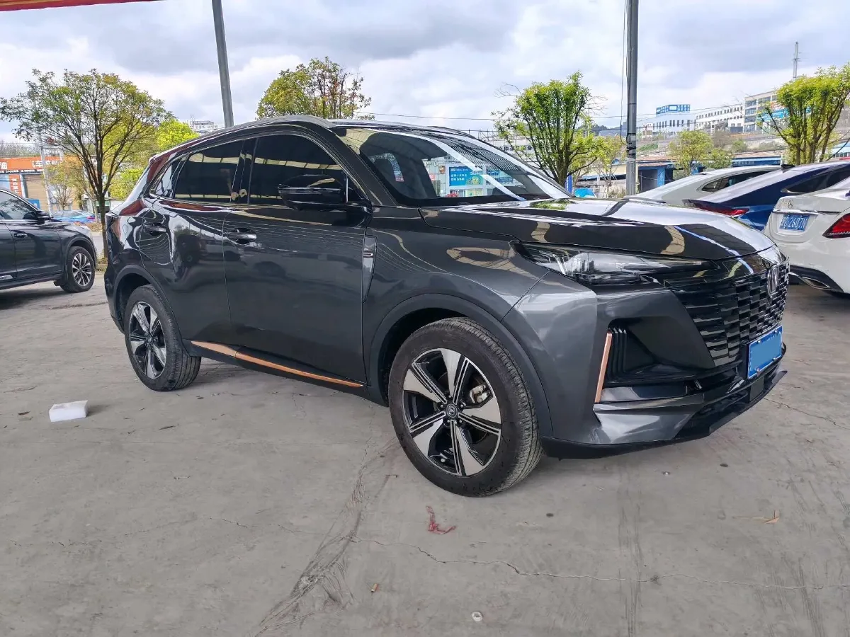 2022 ChangAn CS55 Plus 1.5T 180HP L4 7DCT,autocango,china used car exporter,china ev exporter,chinese used car exporter,chinese used ev exporter