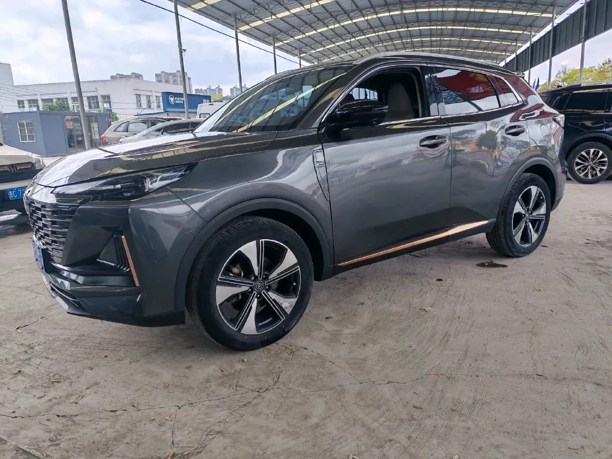 2022 ChangAn CS55 Plus 1.5T 180HP L4 7DCT,autocango,china used car exporter,china ev exporter,chinese used car exporter,chinese used ev exporter
