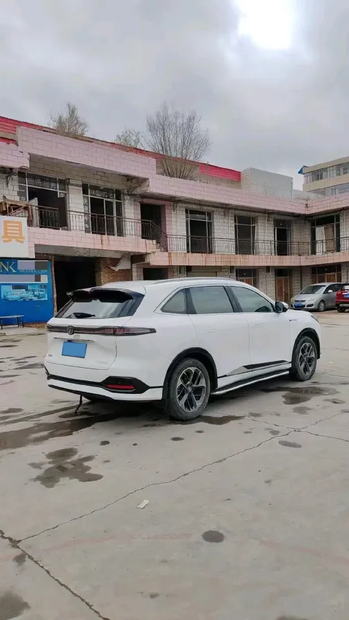 2025 ChangAn CS75 Plus 1.5T 192HP L4 8AT,autocango,china used car exporter,china ev exporter,chinese used car exporter,chinese used ev exporter