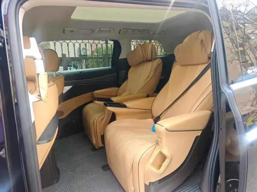 2024 Denza D9 1.5T 139HP L4 E-CVT PHEV 40KWH,autocango,china used car exporter,china ev exporter,chinese used car exporter,chinese used ev exporter