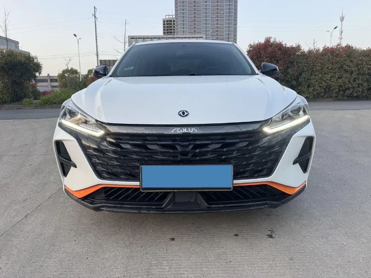 2023 DongFeng Aeolus YiXuan 1.5L 125HP L4 6DCT,autocango,china used car exporter,china ev exporter,chinese used car exporter,chinese used ev exporter