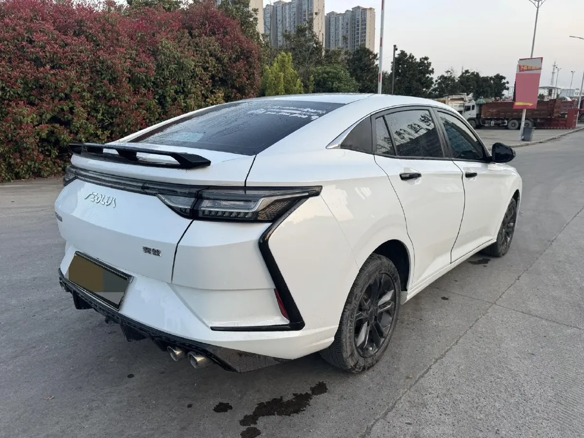 2023 DongFeng Aeolus YiXuan 1.5L 125HP L4 6DCT,autocango,china used car exporter,china ev exporter,chinese used car exporter,chinese used ev exporter