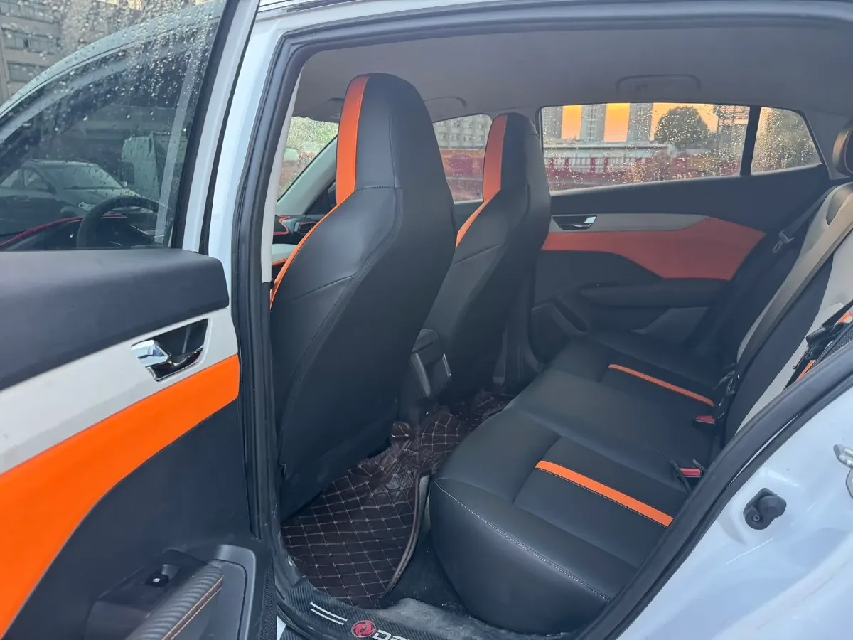 2023 DongFeng Aeolus YiXuan 1.5L 125HP L4 6DCT,autocango,china used car exporter,china ev exporter,chinese used car exporter,chinese used ev exporter