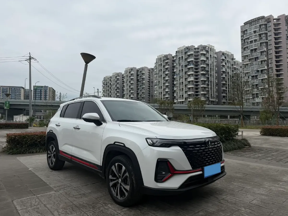 2022 ChangAn CS35 Plus 1.4T 160HP L4 7DCT,autocango,china used car exporter,china ev exporter,chinese used car exporter,chinese used ev exporter