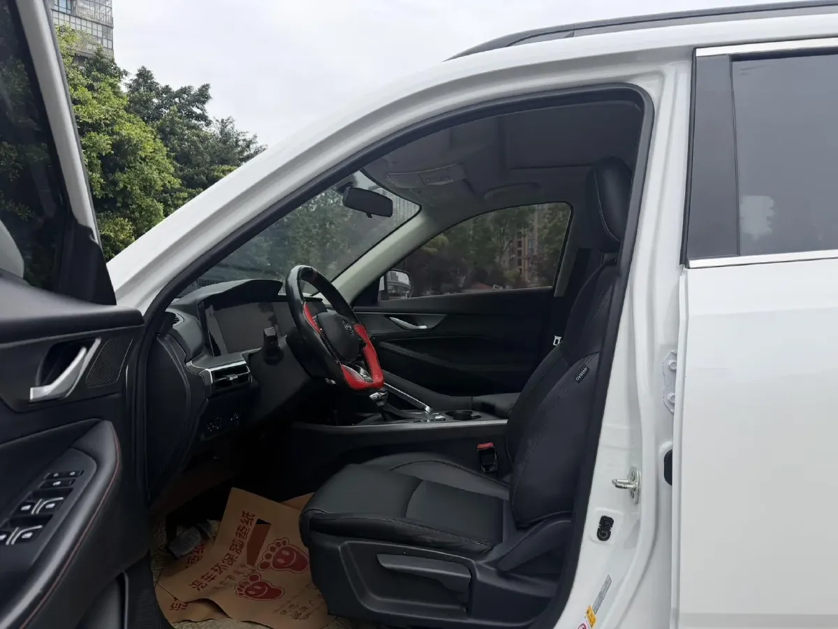 2022 ChangAn CS35 Plus 1.4T 160HP L4 7DCT,autocango,china used car exporter,china ev exporter,chinese used car exporter,chinese used ev exporter