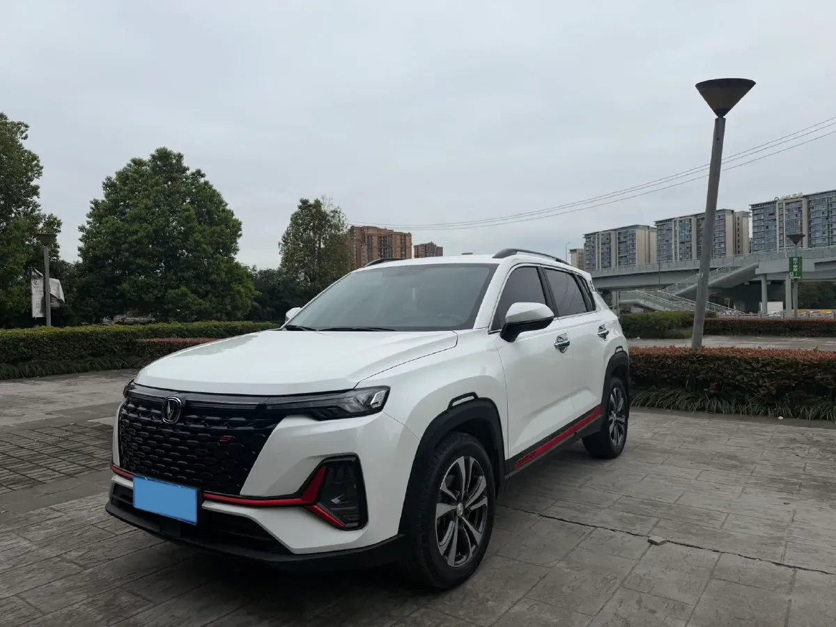 2022 ChangAn CS35 Plus 1.4T 160HP L4 7DCT,autocango,china used car exporter,china ev exporter,chinese used car exporter,chinese used ev exporter