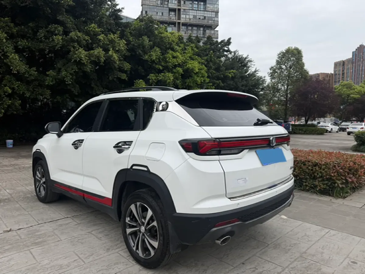 2022 ChangAn CS35 Plus 1.4T 160HP L4 7DCT,autocango,china used car exporter,china ev exporter,chinese used car exporter,chinese used ev exporter