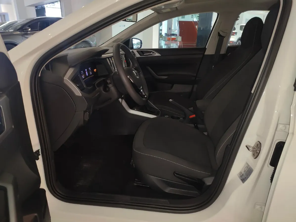 2023 Volkswagen Polo 1.5L 110HP L4 6AT,autocango,china used car exporter,china ev exporter,chinese used car exporter,chinese used ev exporter