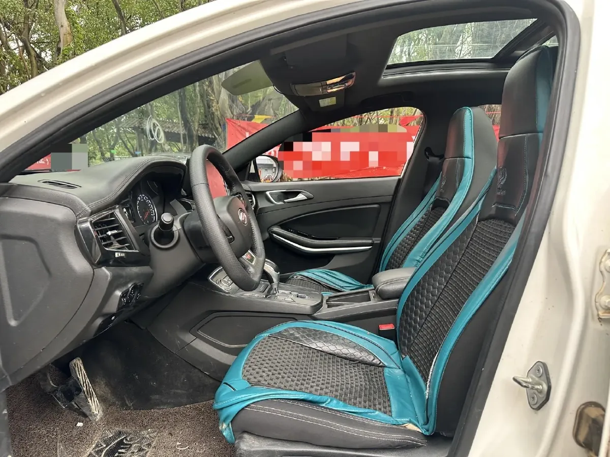 2018 Landwind XiaoYao 1.5T 163HP L4 CVT,autocango,china used car exporter,china ev exporter,chinese used car exporter,chinese used ev exporter