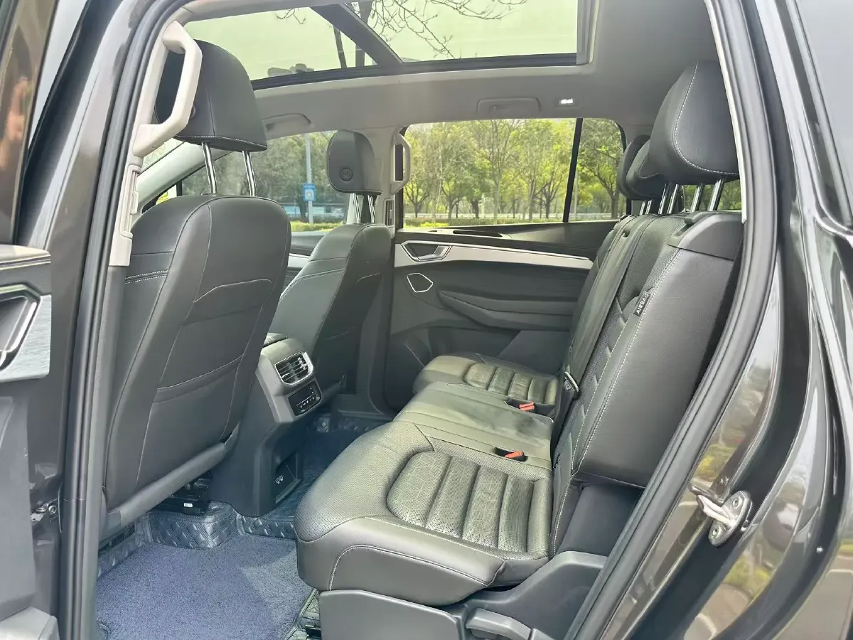 2021 Volkswagen Talagon 2.0T 186HP L4 7DCT,autocango,china used car exporter,china ev exporter,chinese used car exporter,chinese used ev exporter