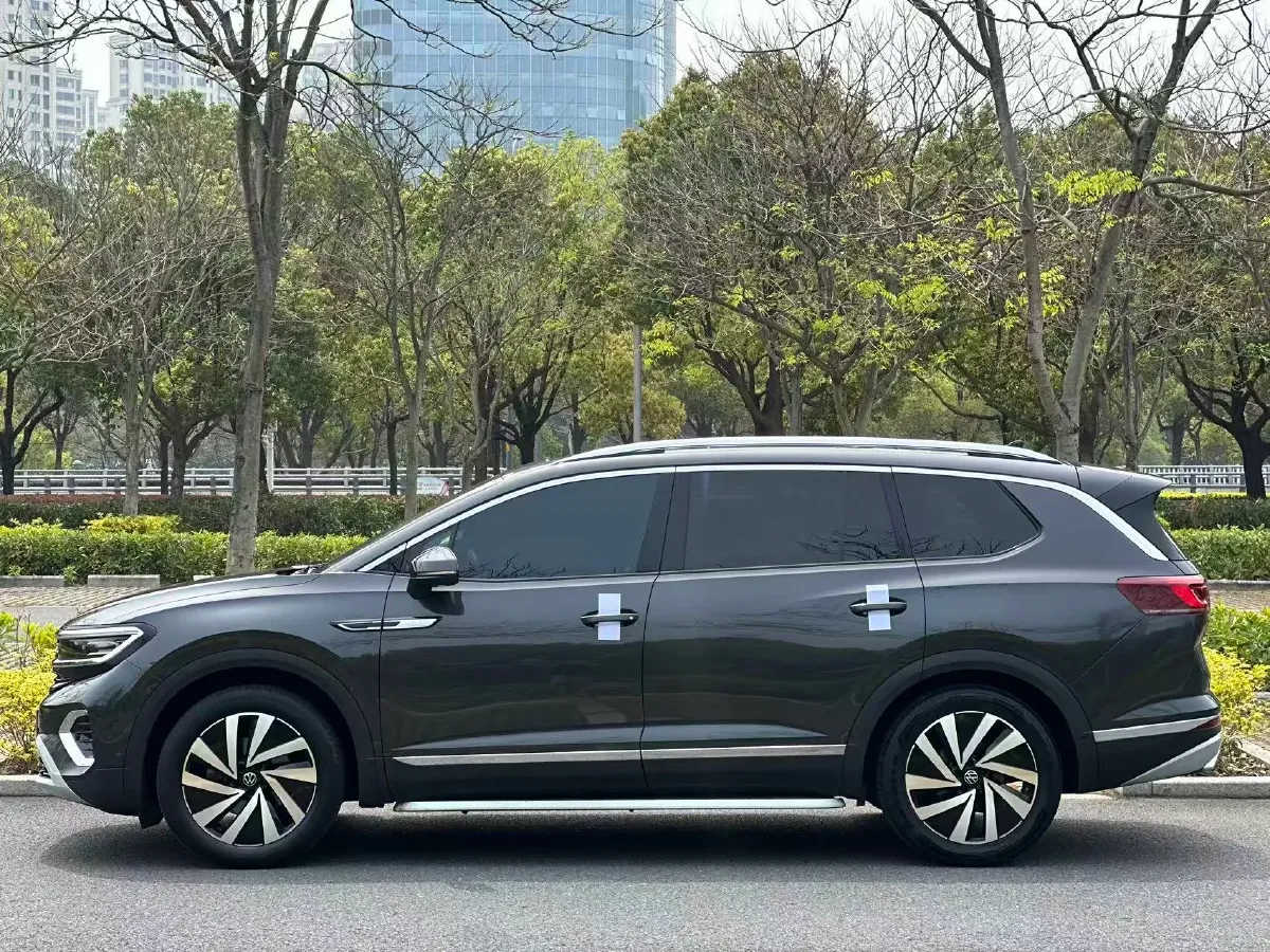 2021 Volkswagen Talagon 2.0T 186HP L4 7DCT,autocango,china used car exporter,china ev exporter,chinese used car exporter,chinese used ev exporter