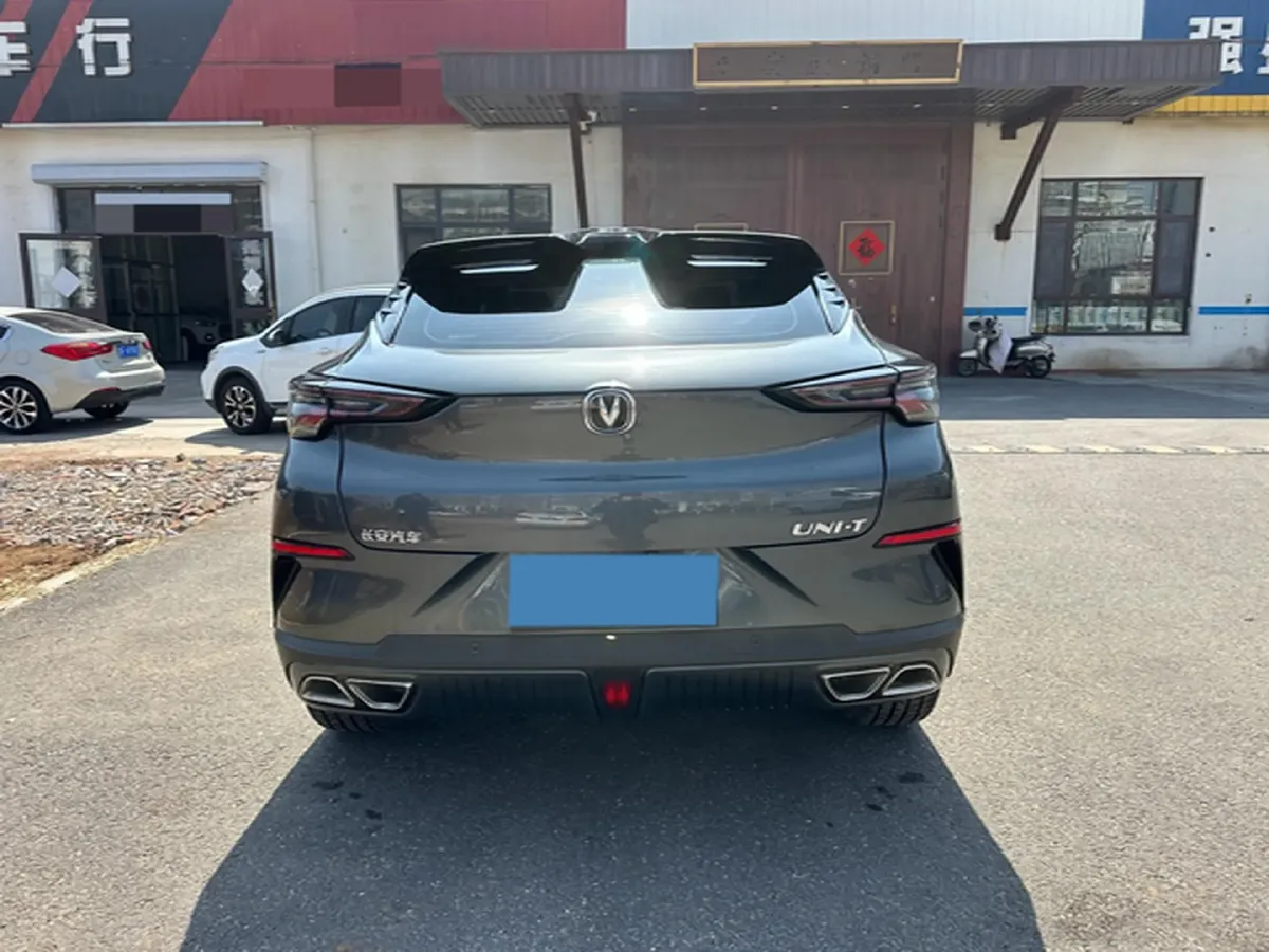 2022 ChangAn UNI-T 1.5T 188HP L4 7DCT,autocango,china used car exporter,china ev exporter,chinese used car exporter,chinese used ev exporter