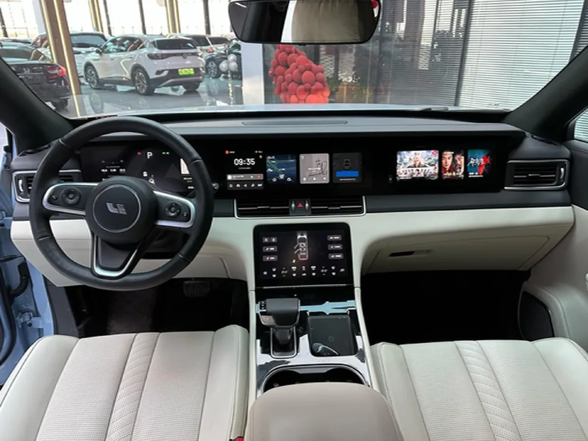 2020 Li ONE Range Extended 131HP REEV 40.5KWH,autocango,china used car exporter,china ev exporter,chinese used car exporter,chinese used ev exporter