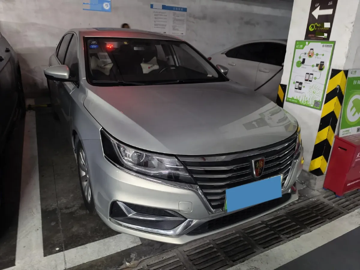2017 Roewe i6 1.0T 125HP L3 2AT PHEV,autocango,china used car exporter,china ev exporter,chinese used car exporter,chinese used ev exporter