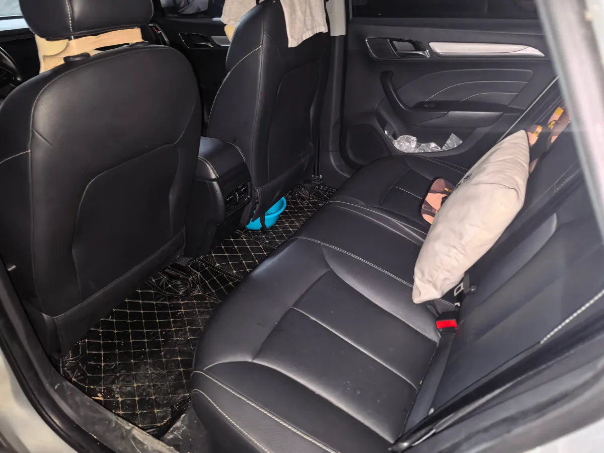 2017 Roewe i6 1.0T 125HP L3 2AT PHEV,autocango,china used car exporter,china ev exporter,chinese used car exporter,chinese used ev exporter