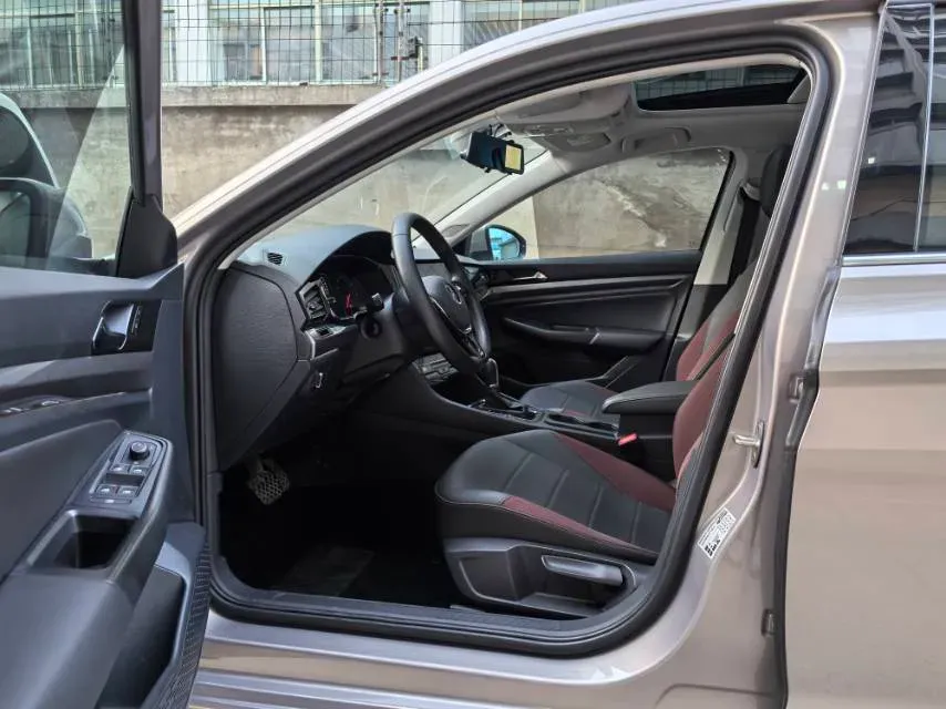 2021 Volkswagen Bora 1.5L 113HP L4 6AT,autocango,china used car exporter,china ev exporter,chinese used car exporter,chinese used ev exporter