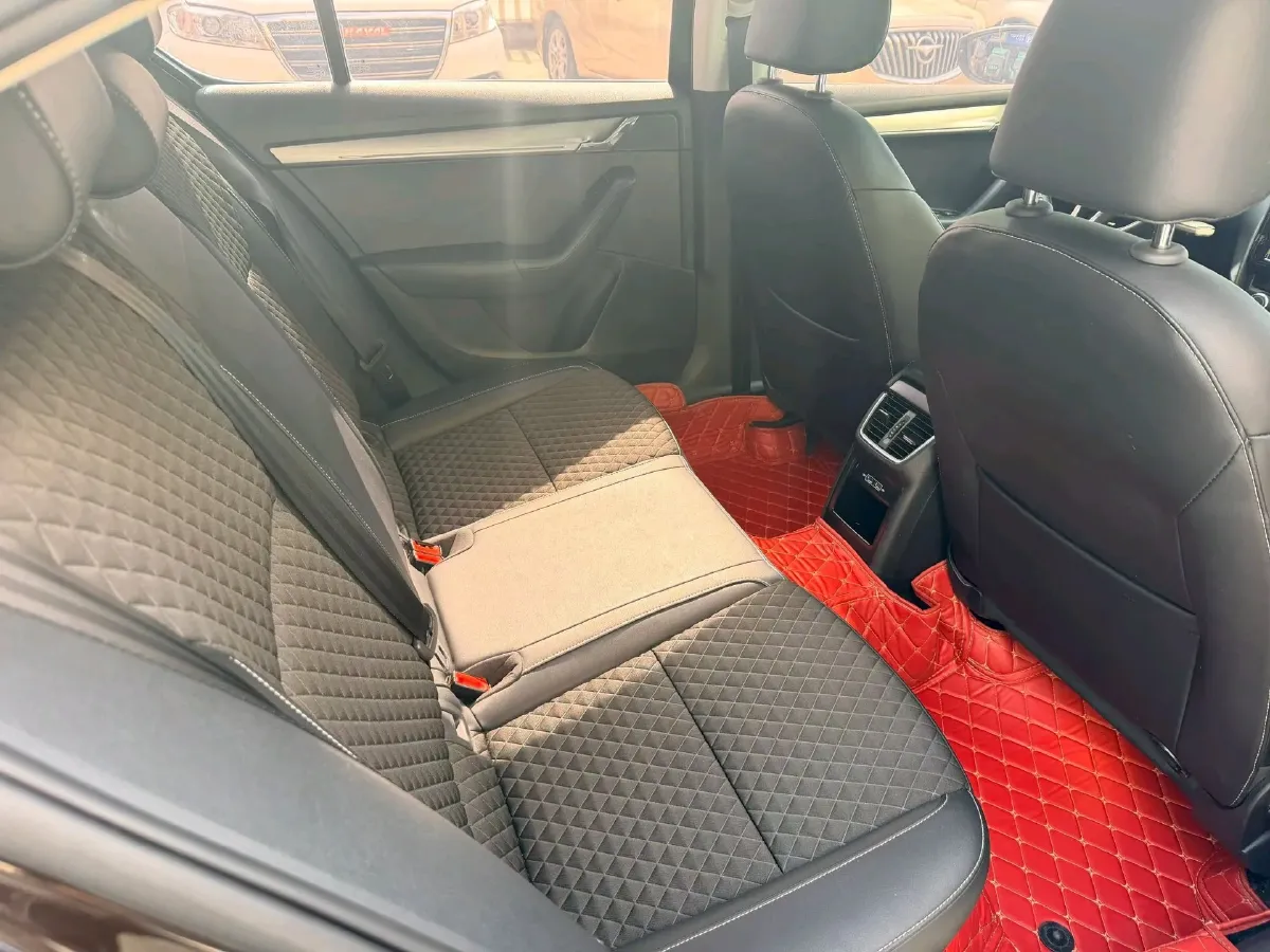 2018 Skoda Octavia 1.4T 150HP L4 7DCT,autocango,china used car exporter,china ev exporter,chinese used car exporter,chinese used ev exporter