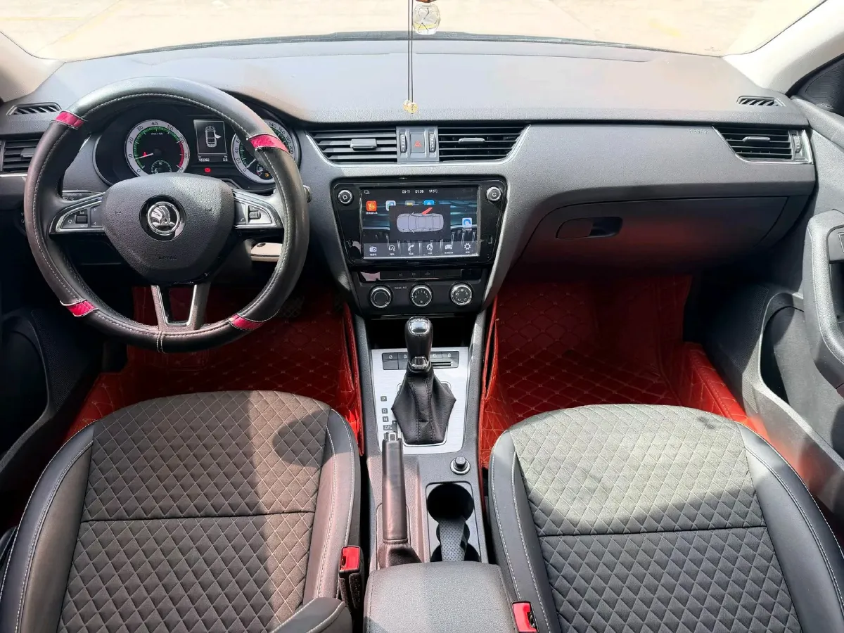 2018 Skoda Octavia 1.4T 150HP L4 7DCT,autocango,china used car exporter,china ev exporter,chinese used car exporter,chinese used ev exporter