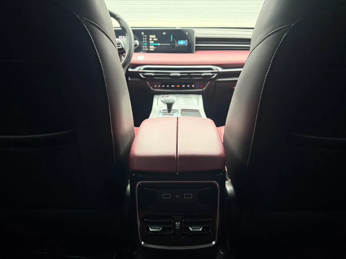 2023 Jetour X70 Plus 1.5T 156HP L4 6DCT,autocango,china used car exporter,china ev exporter,chinese used car exporter,chinese used ev exporter