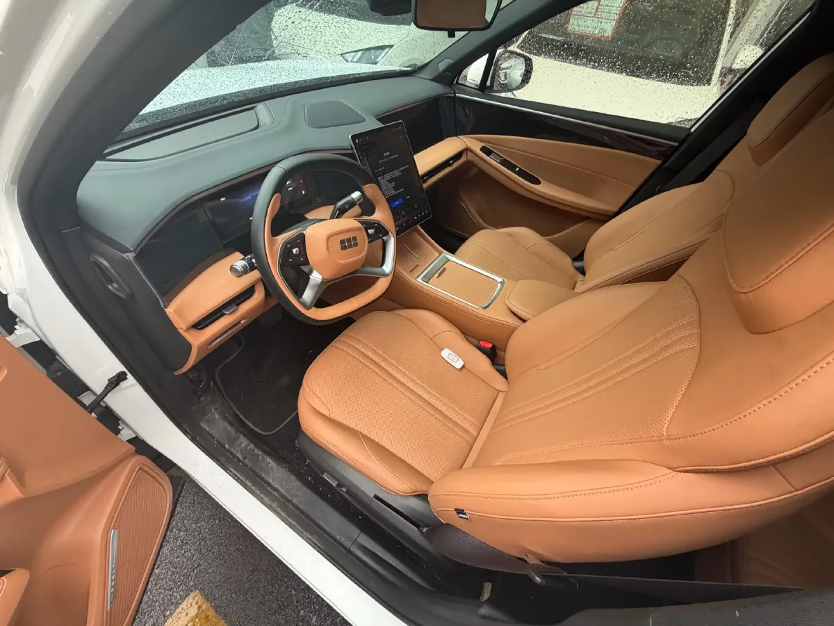 2025 Geely Galaxy L7 1.5L 112HP L4 1DHT PHEV 18.4KWH,autocango,china used car exporter,china ev exporter,chinese used car exporter,chinese used ev exporter